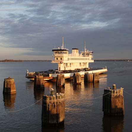 Jamestown-Scotland Ferry Zoomed Out